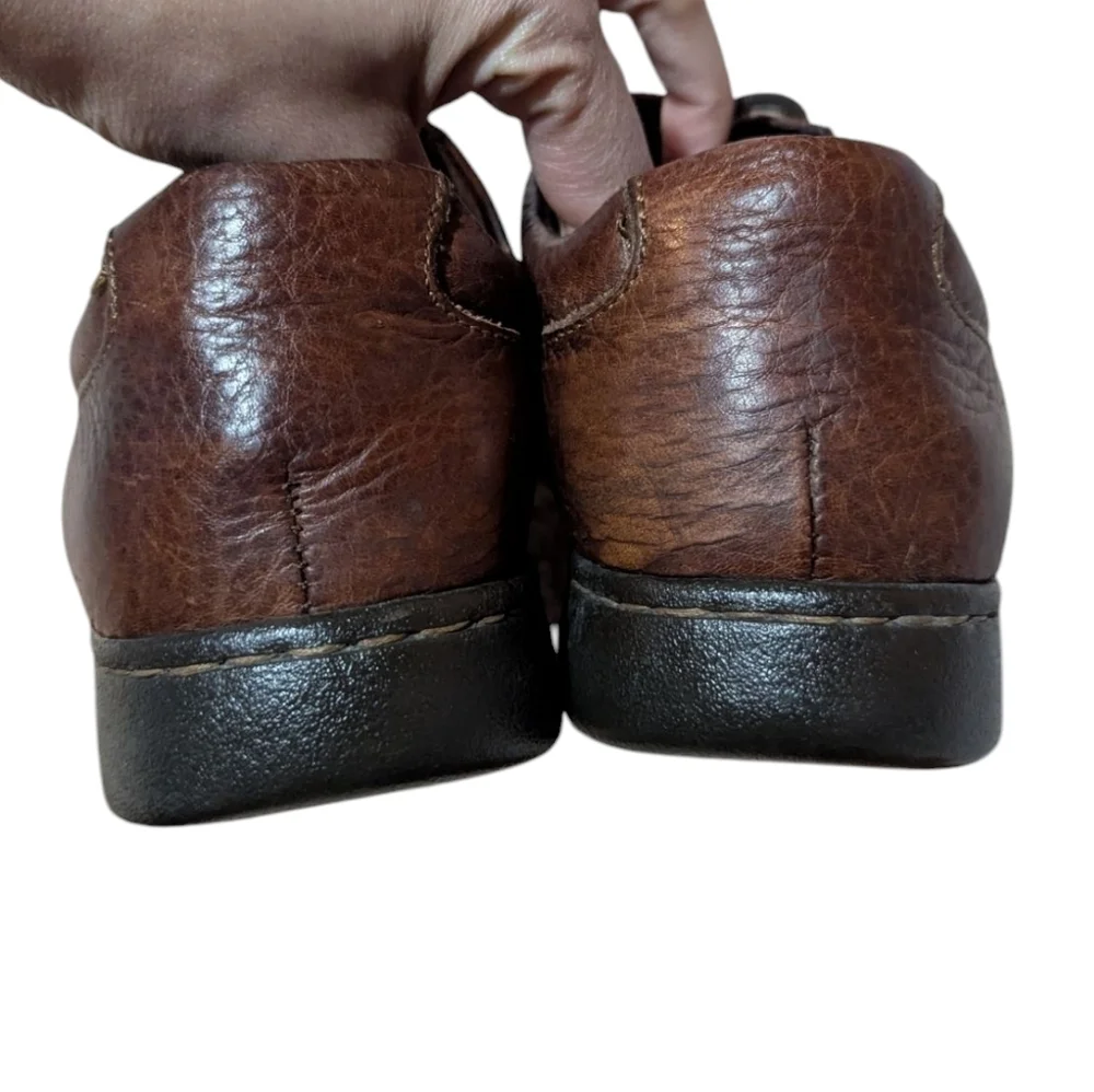 Born Oxford Brown Pebbled Leather size 8.5 Preppy Retro Classic Academia